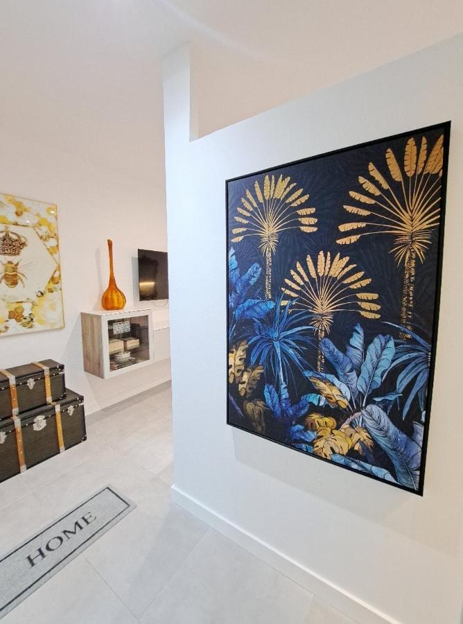 New! Renovated, Centrally Located, Private Entrance, Terrace Apartment Valencia Exterior foto