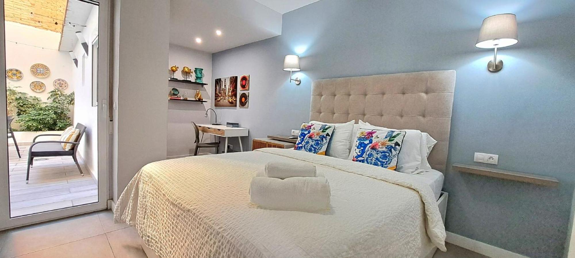 New! Renovated, Centrally Located, Private Entrance, Terrace Apartment Valencia Exterior foto